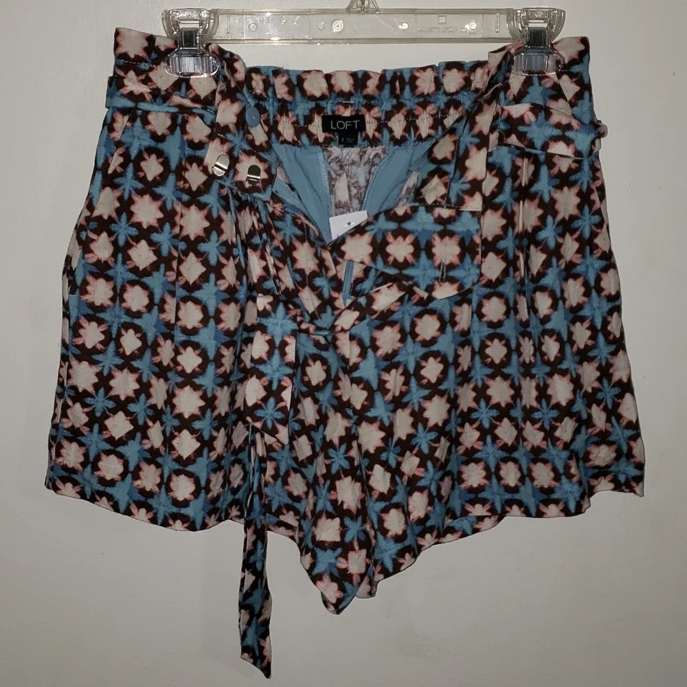 NWT Loft Shorts - Picture 5 of 5